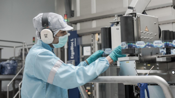 Hebat! Strategi Pemasaran Yang Diterapkan Danone Aqua Dengan Memproduksi Caaya Terbaik