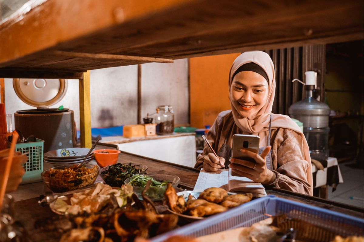 Cara Jualan Makanan Online dari Awal Hingga Laris Manis