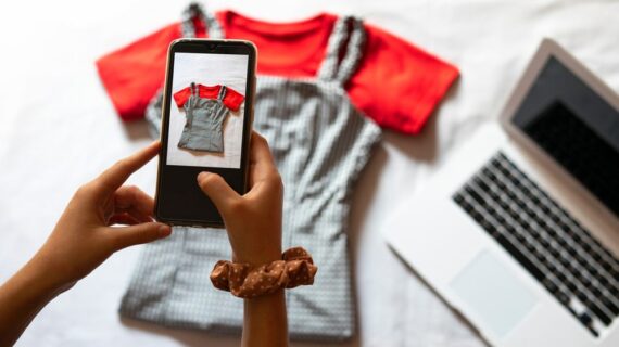 Dahsyat! Cara Jualan Baju Online Untuk Pemula Wajib Kamu Ketahui